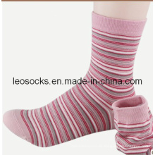 Calcetines deportivos de algodón para mujer de moda